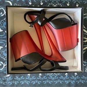 Sz 8, 8 inch Pleasers.